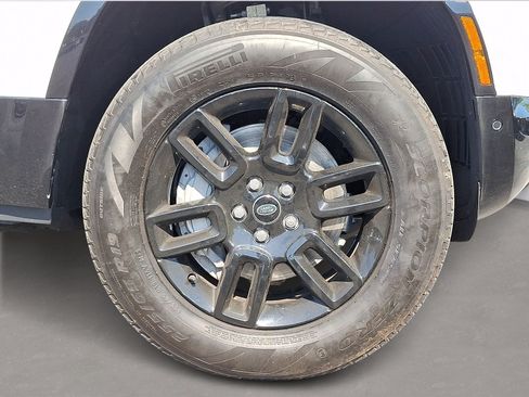 Used 2023 Land Rover Defender 110 X-Dynamic SE AWD/4WD image 8