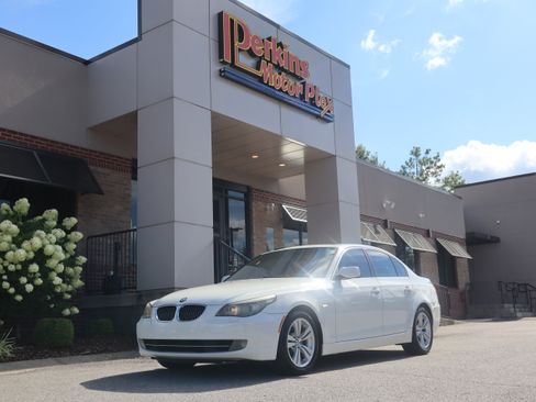 Used 2009 BMW 528i Sedan RWD image 32