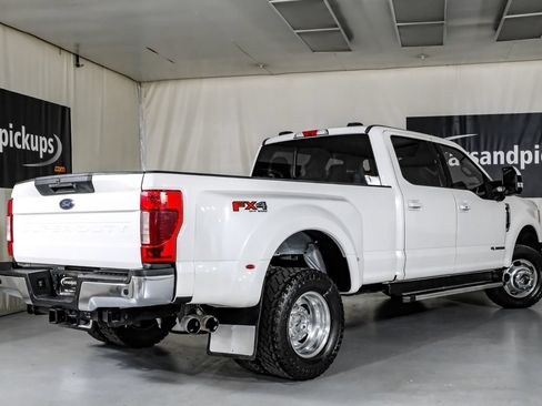 Used 2022 Ford F350 Lariat w/ Lariat Ultimate Package AWD/4WD image 8