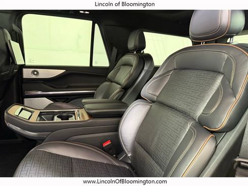 Used 2025 Lincoln Navigator Black Label AWD/4WD image 16