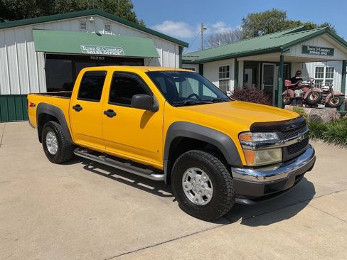 Used 2006 Chevrolet Colorado LT w/ LT Preferred Equipment Group AWD/4WD image 3