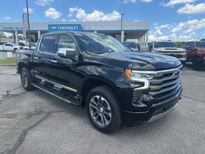 New 2026 Chevrolet Silverado 1500 High Country w/ LPO, Dark Essentials Package