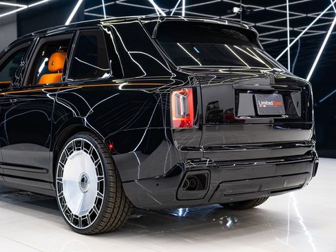 Used 2026 Rolls-Royce Cullinan AWD/4WD image 13