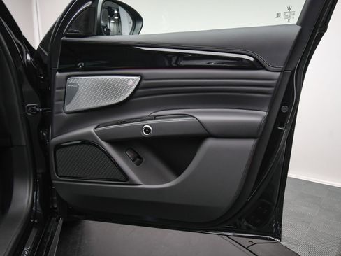 New 2025 Maserati Grecale Modena image 46