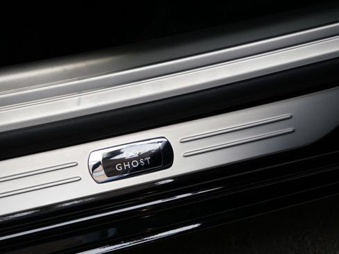 Used 2019 Rolls-Royce Ghost RWD image 9