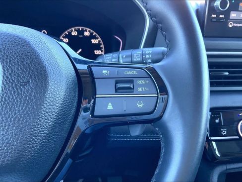 Used 2023 Honda Pilot Touring image 24