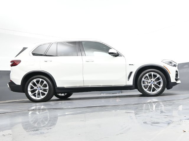 Used 2023 BMW X5 xDrive45e AWD/4WD image 33