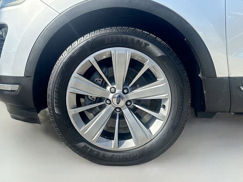 Used 2018 Ford Explorer Limited image 33