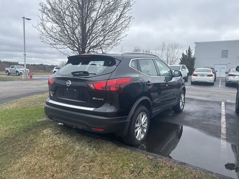 Used 2019 Nissan Rogue Sport SV w/ All-Weather Package image 4