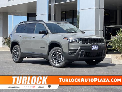 New 2026 Jeep Cherokee Laredo AWD/4WD image 1