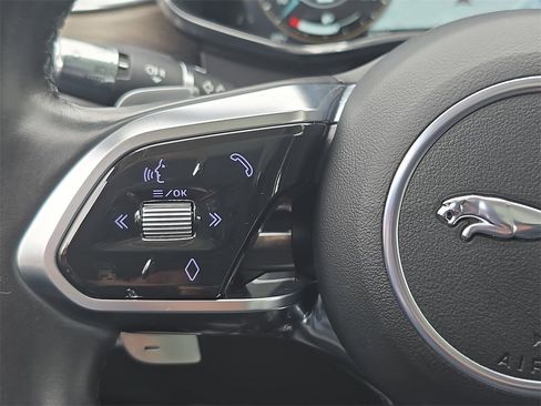 Used 2021 Jaguar F-PACE S image 20