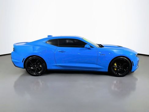 Used 2023 Chevrolet Camaro LT w/ RS Package RWD image 4