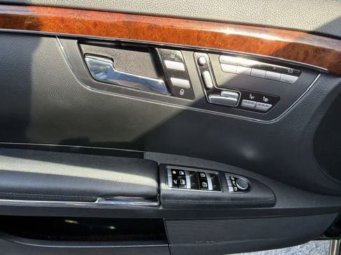 Used 2013 Mercedes-Benz S 550 4MATIC image 13