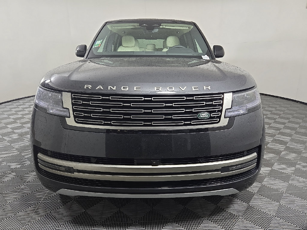 New 2026 Land Rover Range Rover Long Wheelbase SE AWD/4WD image 3