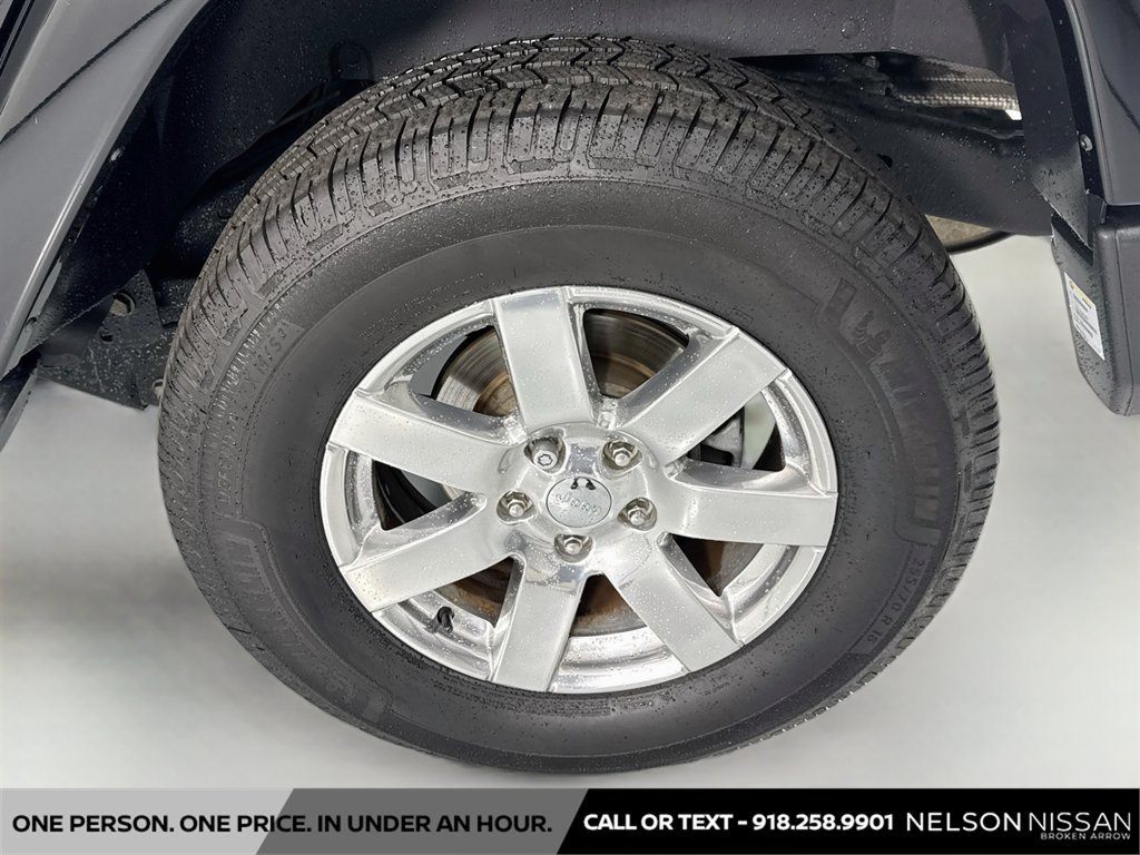 Used 2015 Jeep Wrangler Unlimited Sahara AWD/4WD image 26