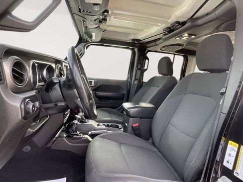 Used 2019 Jeep Wrangler Unlimited Sport S AWD/4WD image 13