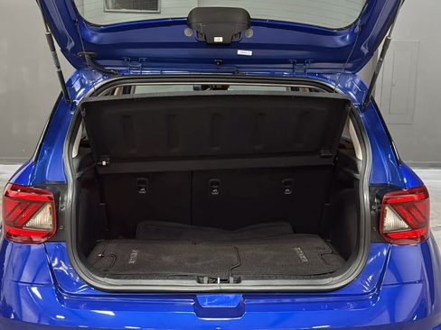 Used 2023 Hyundai Venue SE FWD image 25