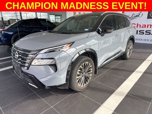 Used 2024 Nissan Rogue Platinum w/ Platinum Premium Package image 1