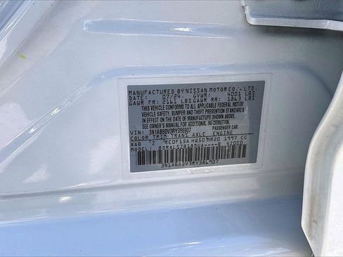 Used 2024 Nissan Sentra SR w/ SR Premium Package image 16