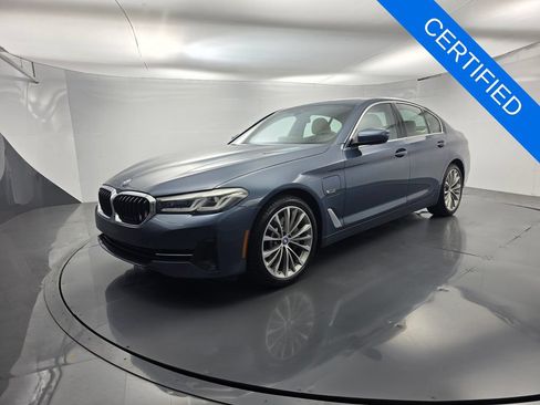 Certified 2023 BMW 530e w/ Premium Package RWD image 8
