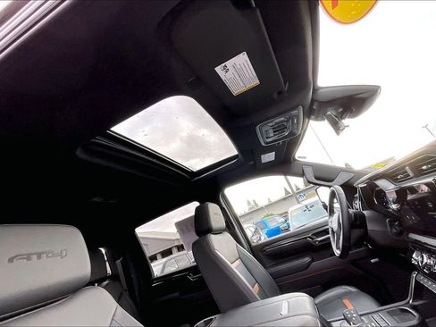 Used 2025 GMC Sierra 3500 AT4 w/ AT4 Premium Plus Package image 22