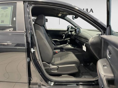 Used 2023 Honda HR-V Sport image 15