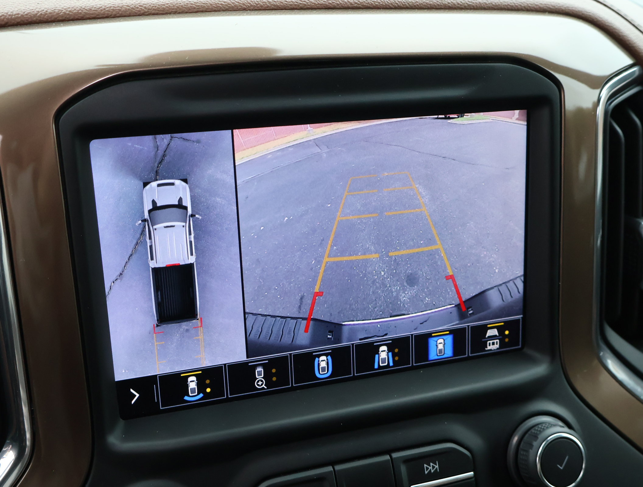 Used 2022 Chevrolet Silverado 3500 High Country AWD/4WD image 6
