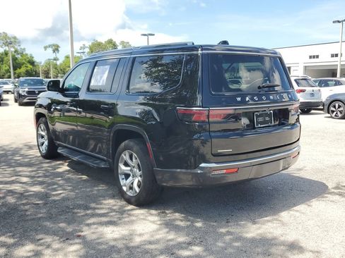 Used 2022 Jeep Wagoneer Series II AWD/4WD image 8