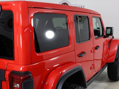 Used 2025 Jeep Wrangler Unlimited Rubicon AWD/4WD image 43