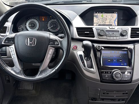 Used 2015 Honda Odyssey Touring image 13