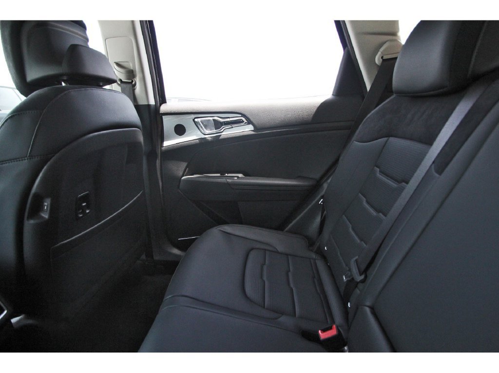 New 2026 Kia Sportage SX FWD image 14