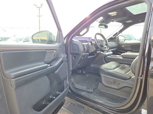 Used 2025 Ford Expedition Tremor AWD/4WD image 7