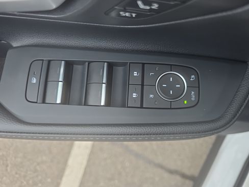 Used 2026 Toyota Grand Highlander AWD Hybrid image 28