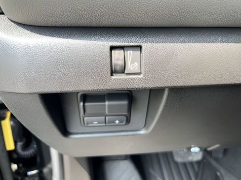 New 2025 Chevrolet Colorado ZR2 w/ Technology Package image 17