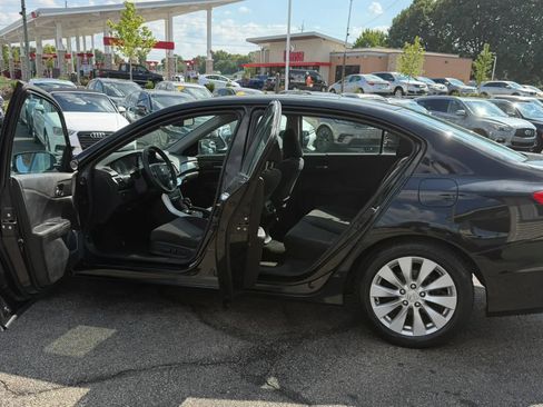 Used 2015 Honda Accord EX image 11