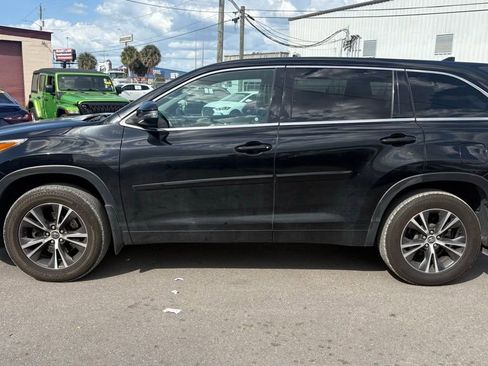 Used 2018 Toyota Highlander Plus image 6