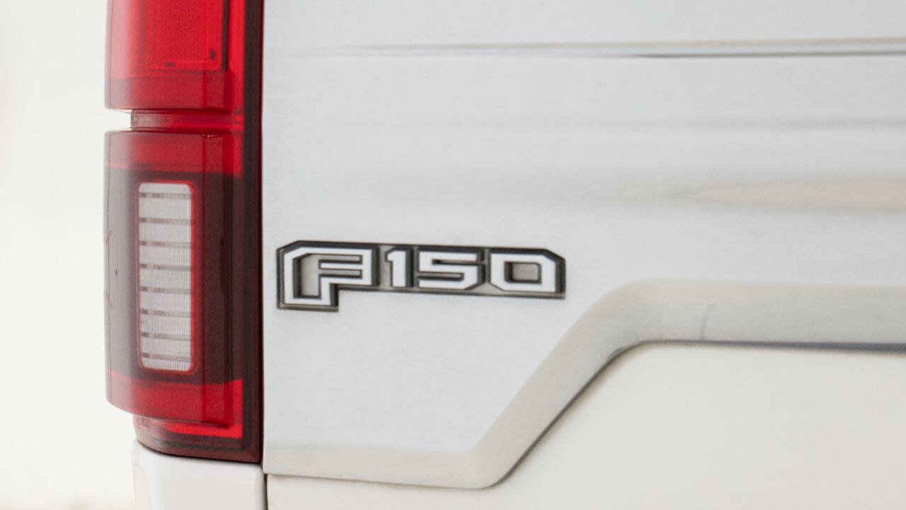 Used 2018 Ford F150 Limited w/ Trailer Tow Package AWD/4WD image 16