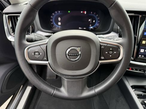 Used 2024 Volvo S60 B5 Core image 20