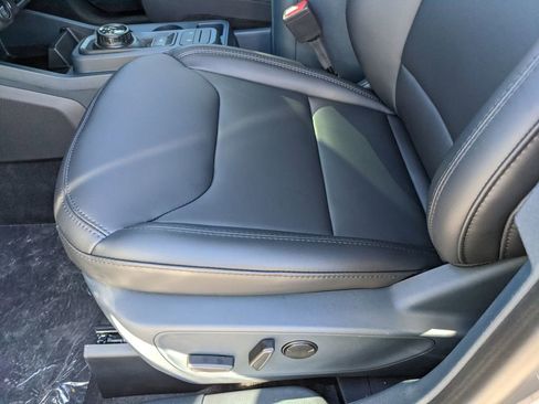 New 2026 Ford Maverick Lariat w/ Black Appearance Package image 19