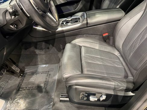 Used 2024 BMW X5 M60i AWD/4WD image 25