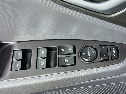 Used 2019 Hyundai Ioniq Limited image 24