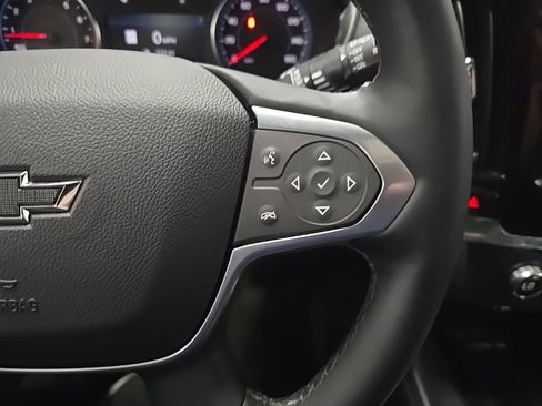 Used 2023 Chevrolet Traverse RS AWD/4WD image 22