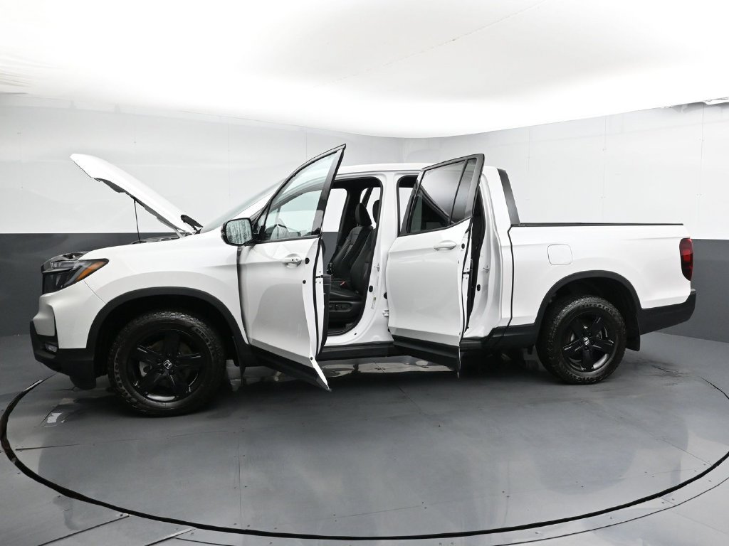 Used 2023 Honda Ridgeline Black Edition image 45