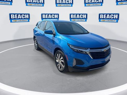 Used 2024 Chevrolet Equinox LT w/ LPO, Floor Liner Package FWD image 2