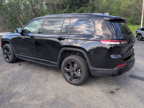 Used 2024 Jeep Grand Cherokee L Limited w/ Black Appearance Package AWD/4WD image 19