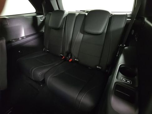 New 2026 Mercedes-Benz GLS 450 4MATIC image 16