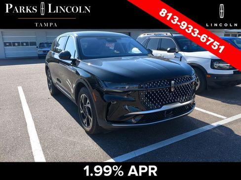 Certified 2025 Lincoln Nautilus Premier AWD/4WD image 2
