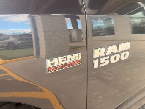 Used 2017 RAM 1500 Sport image 7