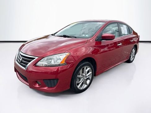 Used 2014 Nissan Sentra SR w/ Premium Package FWD image 3