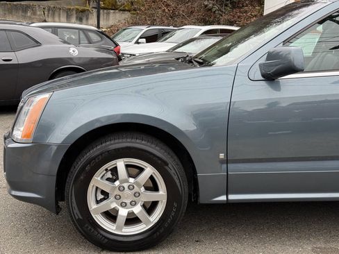 Used 2006 Cadillac SRX image 10